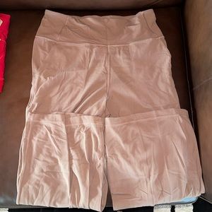 Lululemon Align High Rise wide leg capri